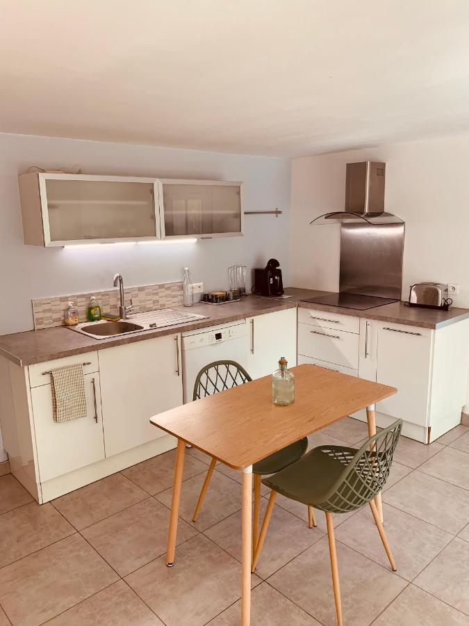 Appartement Independant Avec Jardin Et Acces Piscine Nîmes Exteriör bild