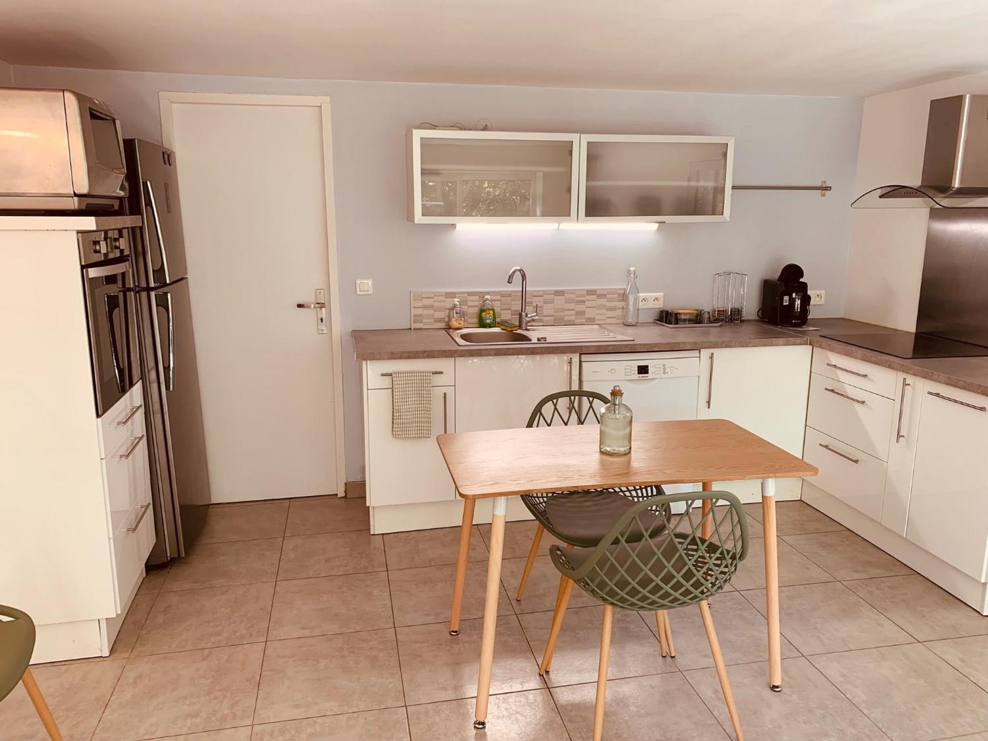 Appartement Independant Avec Jardin Et Acces Piscine Nîmes Exteriör bild